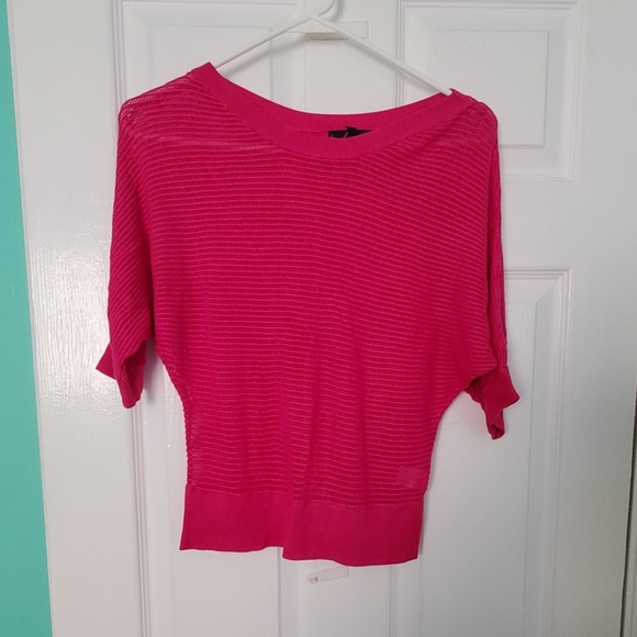 Bright Pink Top - Picture 3 of 3